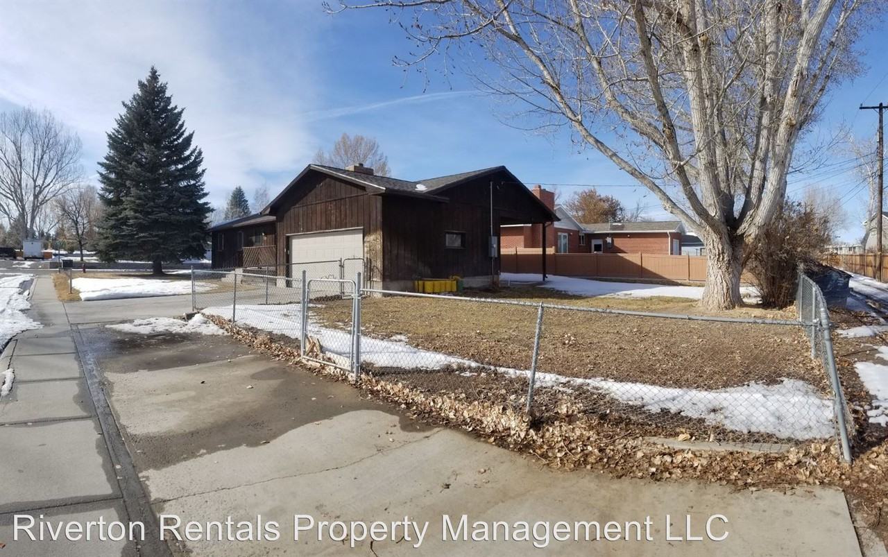 126 W Bell - Photo 2 of 37