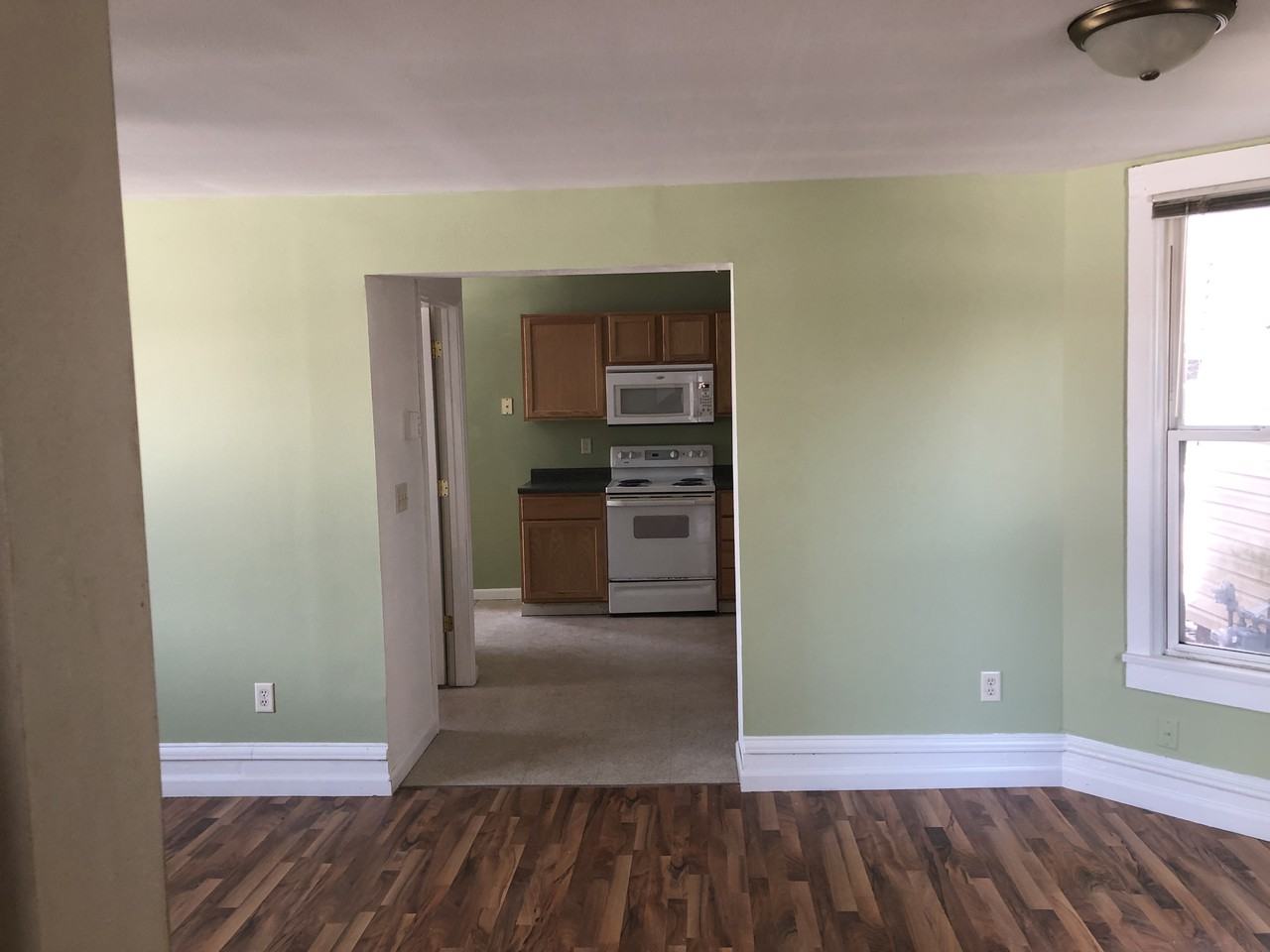 1704 Lackawanna Ave - Photo 7 of 15