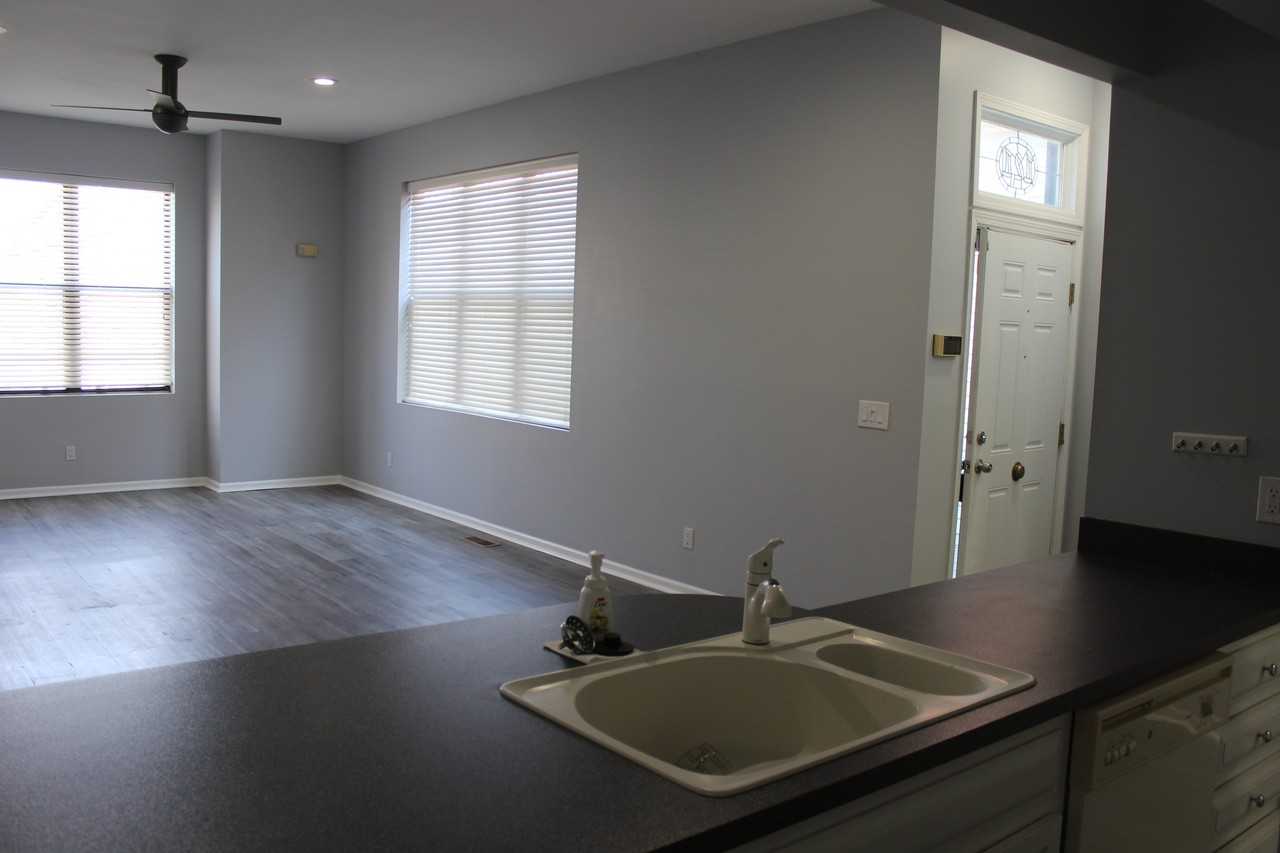 121 E 29th St - Photo 2 of 17