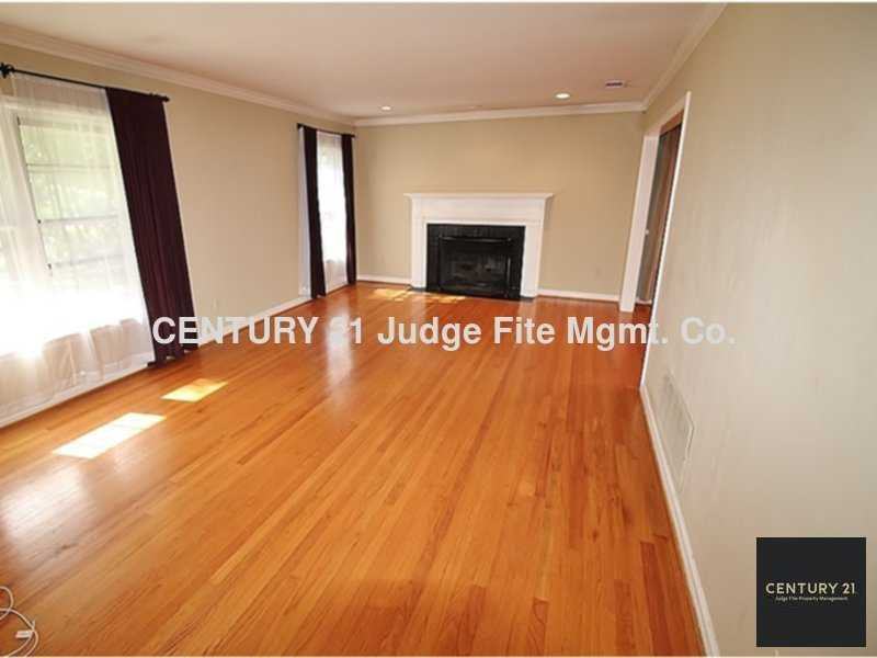 939 W Greenbriar Ln - Photo 2 of 10