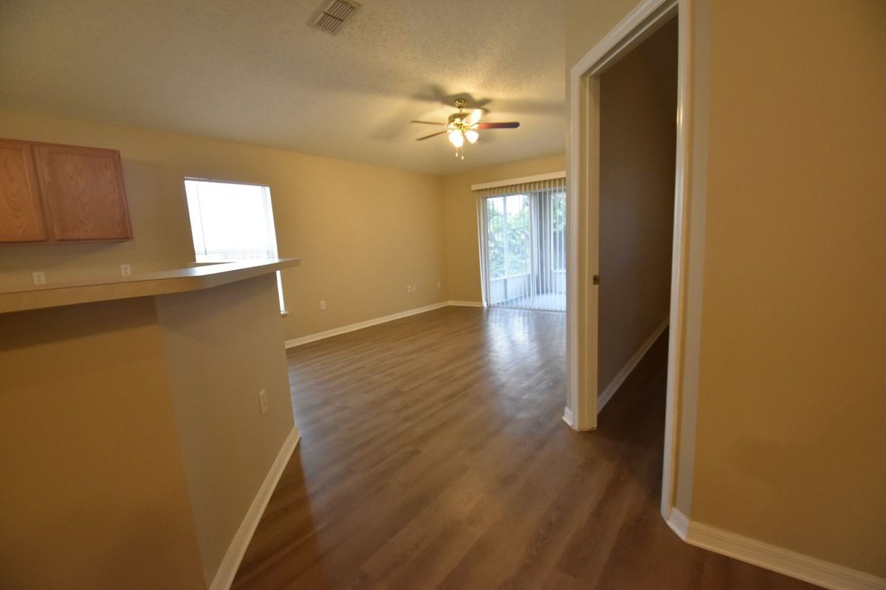 2285 Canopy Dr - Photo 3 of 25