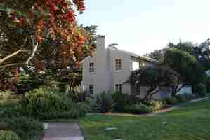 featured image of 423 Washington Boulevard #B