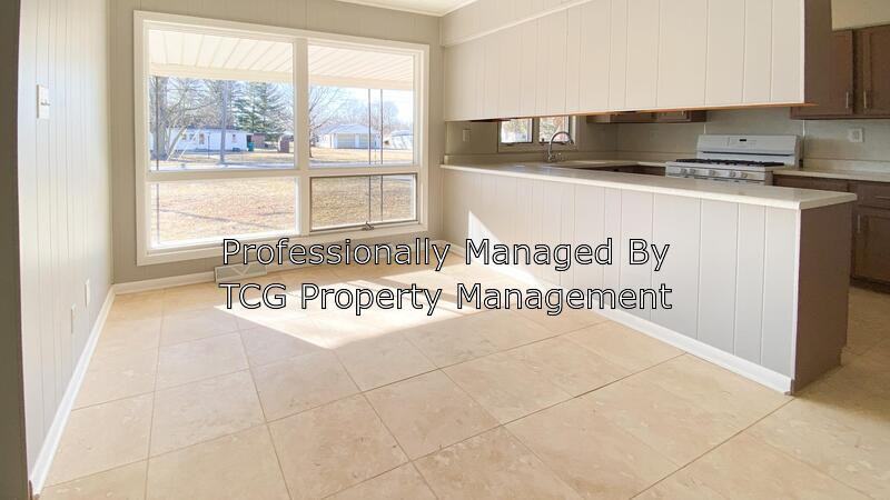 1125 Holcomb Street - Photo 3 of 12