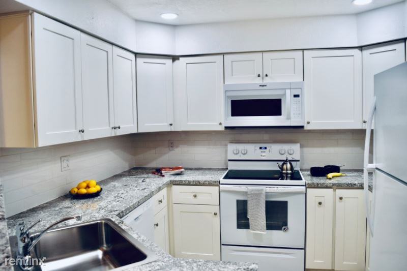 5589 N Mica Mountain Dr - Photo 3 of 5