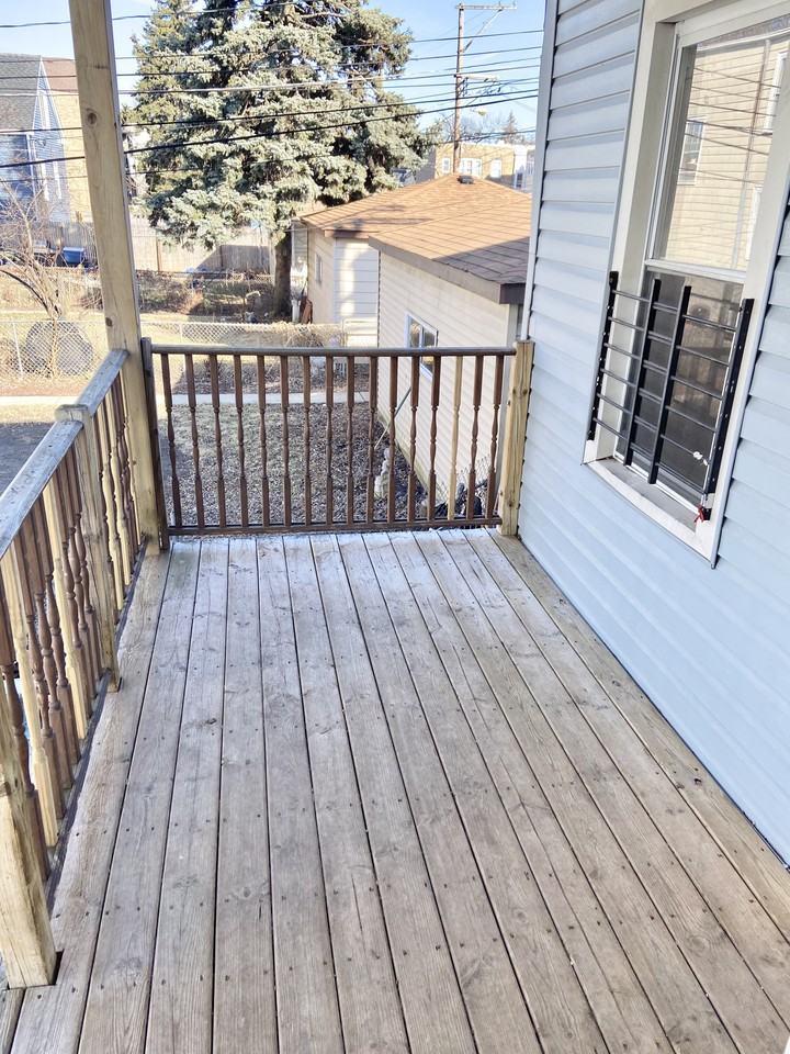 5131 W Henderson St - Photo 2 of 14