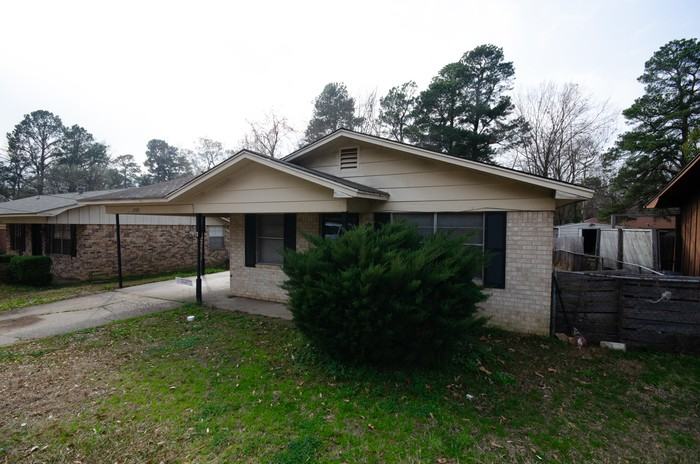 2505 Grand Avenue - Photo 2 of 11