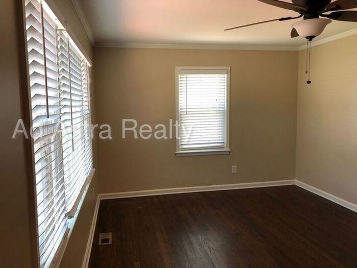 5019 West 56th Street - Photo 3 of 20