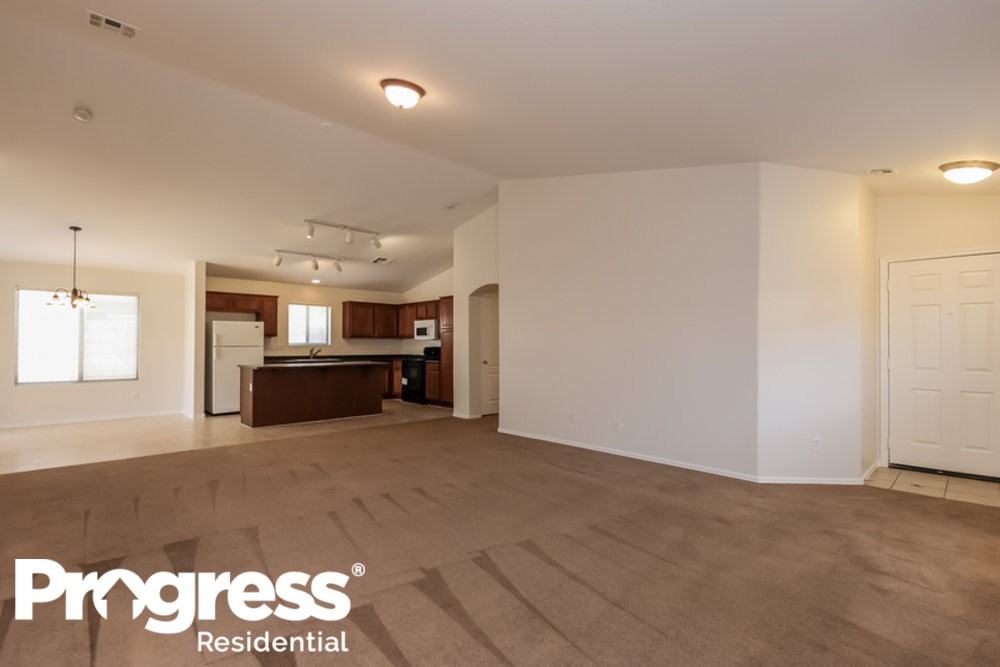 7352 W Alicia Dr - Photo 2 of 15