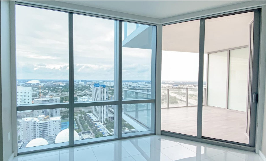 851 Northeast 1st Avenue - Photo 3 of 14