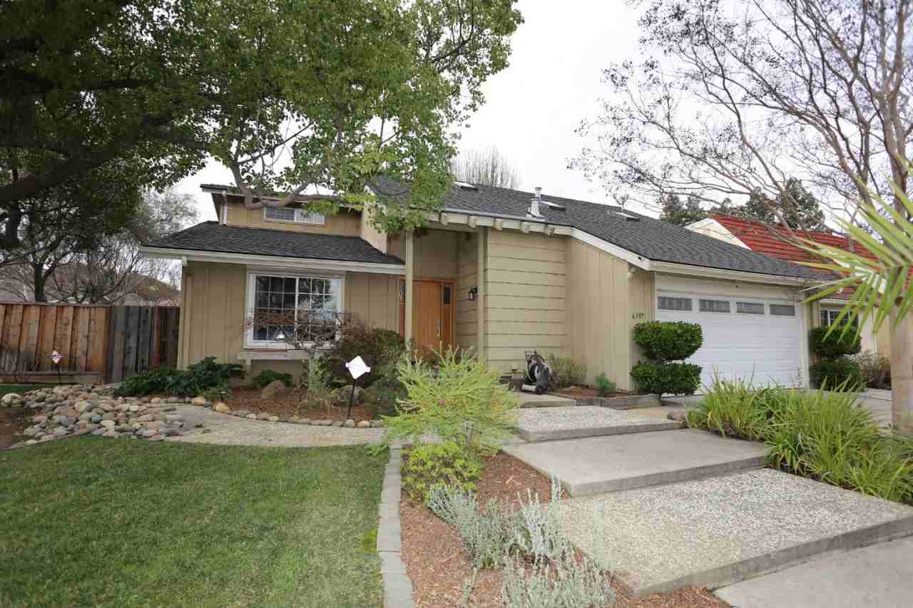 6397 Desert Flame Dr - Photo 2 of 31