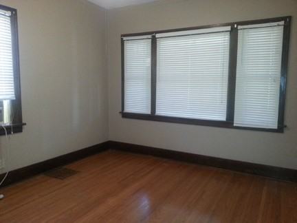 2715 Jones St - Photo 3 of 5