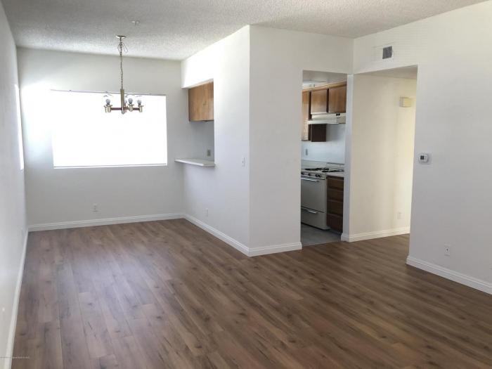 336 N Chapel Avenue - Photo 2 of 23