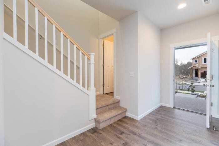 8308 16th St. Se - Photo 2 of 30