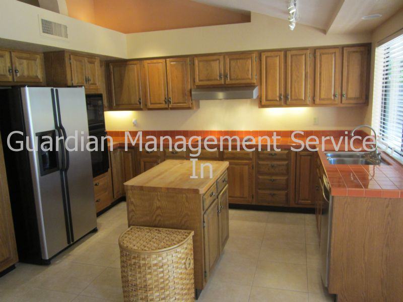 7615 E Larkspur Dr - Photo 3 of 17