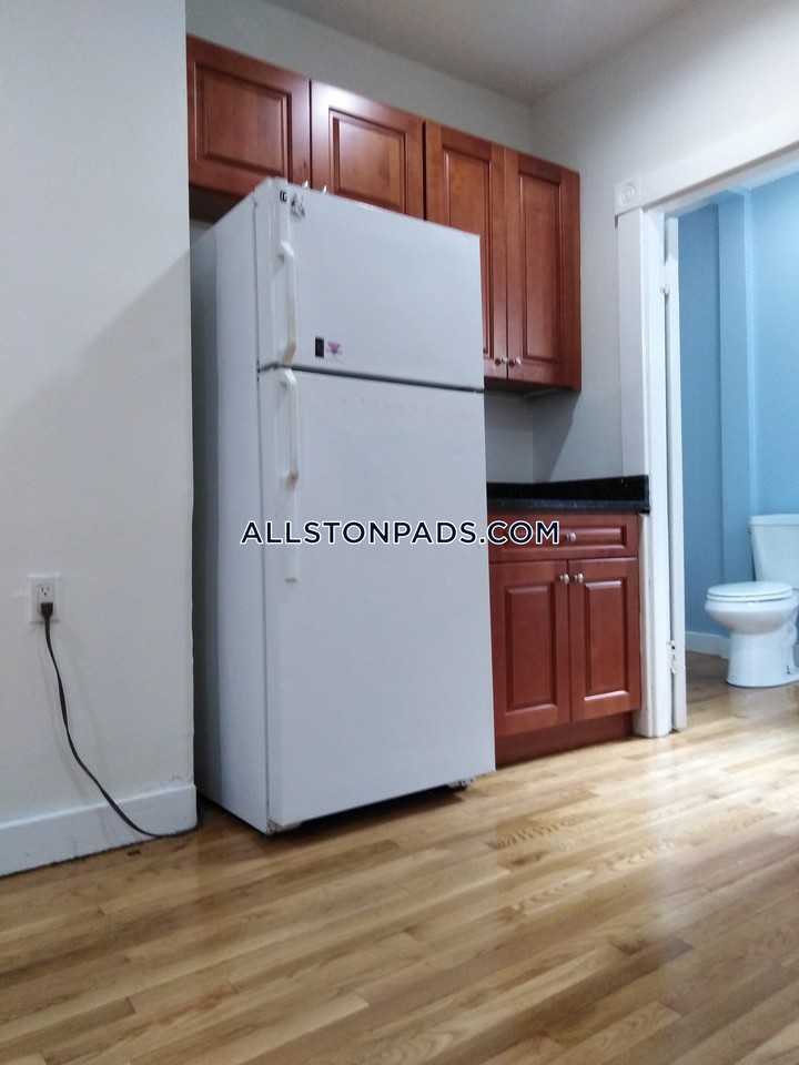 32 Mansfield Street - Photo 3 of 17