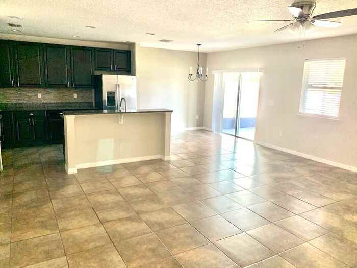 2855 Moonstone Bend - Photo 3 of 21