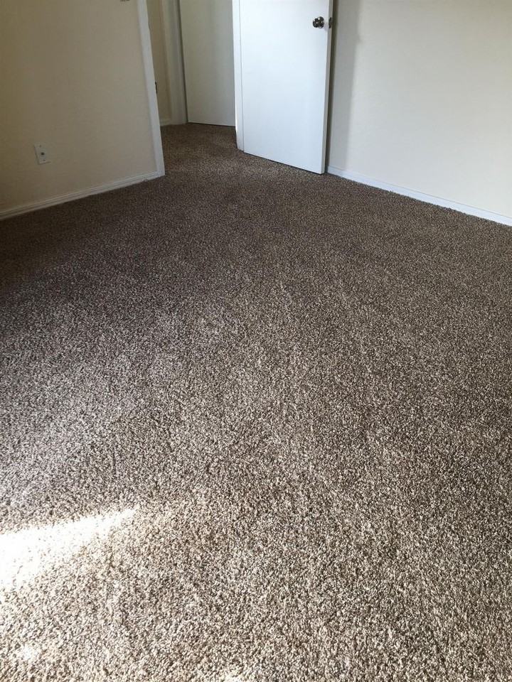 14403 North Pennsylvania Avenue - Photo 3 of 6