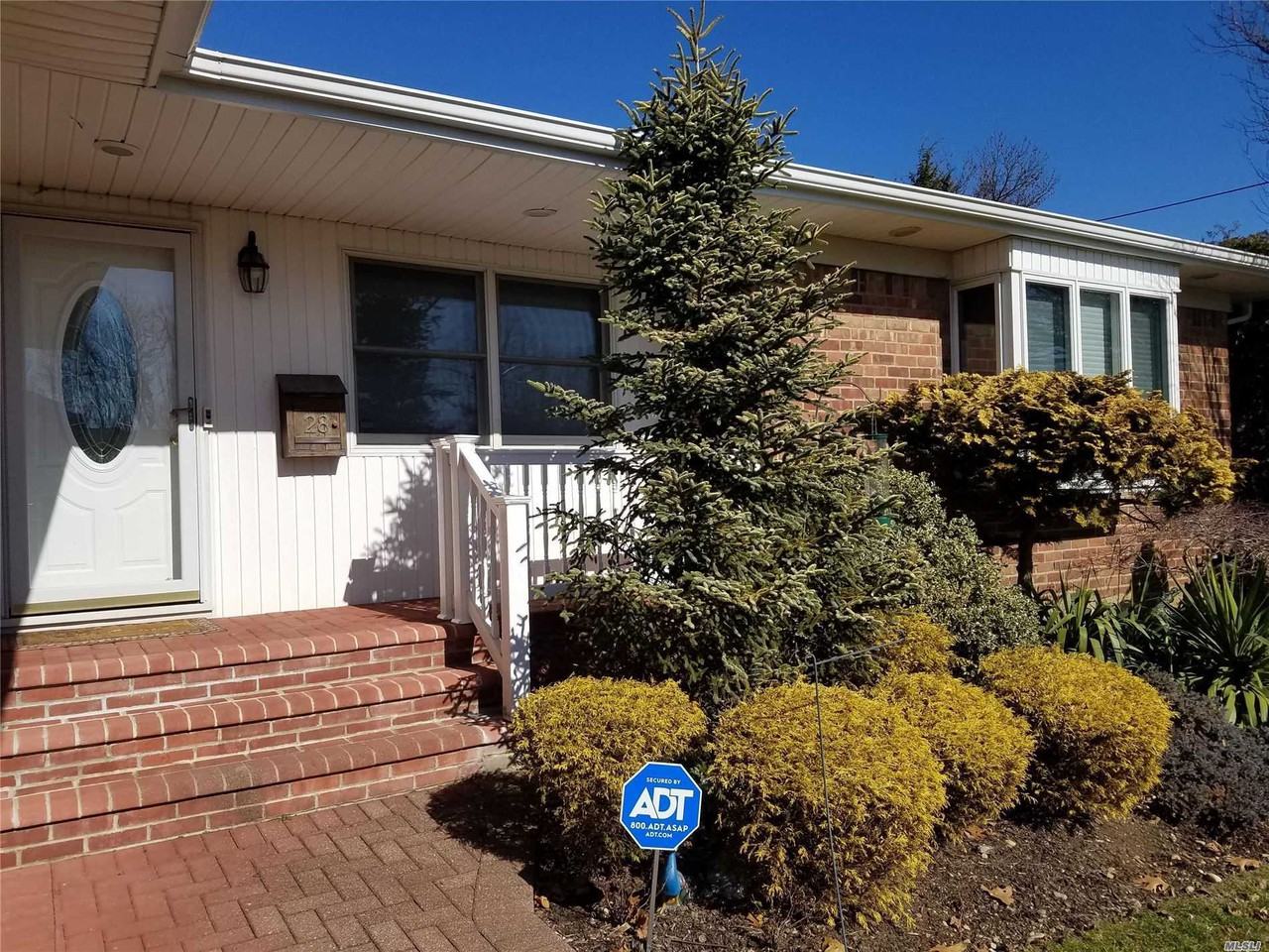 28 Orange Dr - Photo 2 of 20