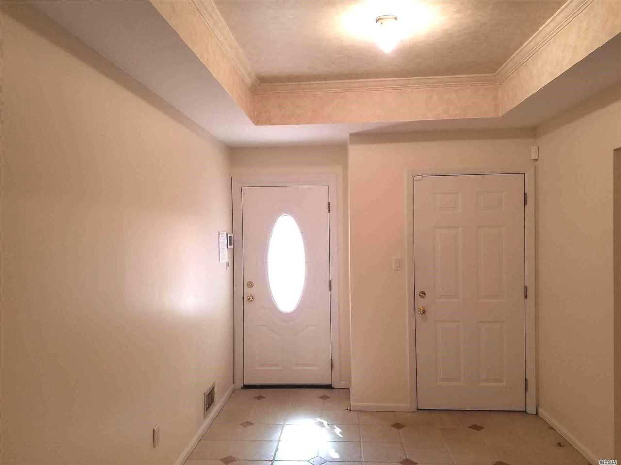 28 Orange Dr - Photo 3 of 20