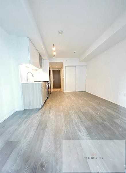 251 Jarvis Street #10005 - Photo 3 of 16