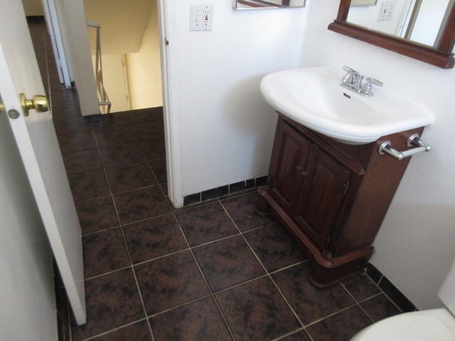 W. 37th Pl. & S. Vermont Ave. - Photo 5 of 24