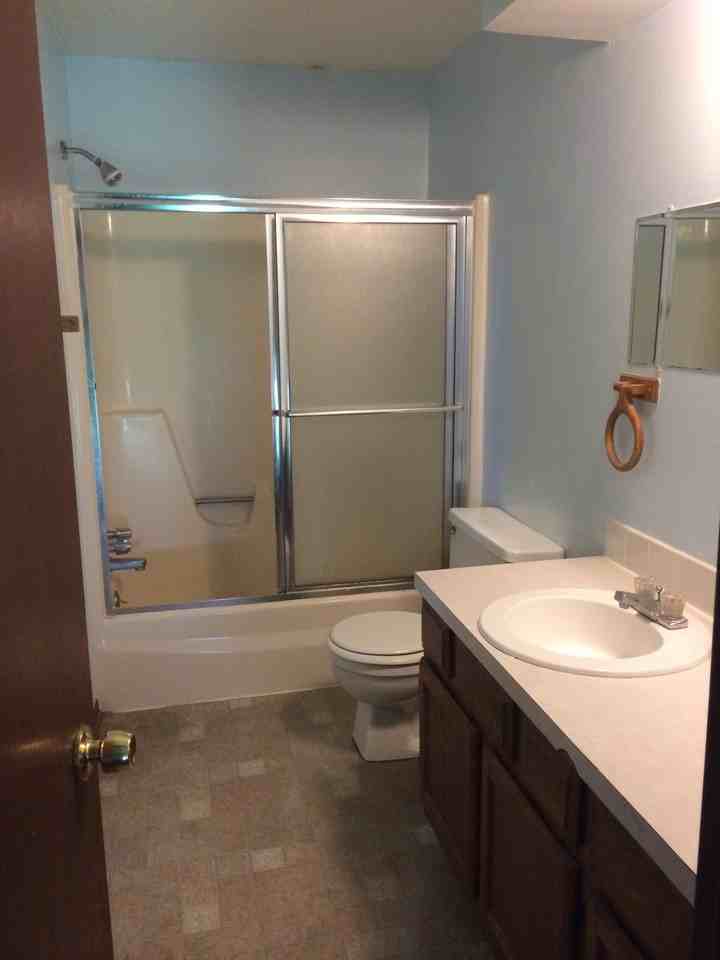 4466 Lexington Dr - Photo 3 of 7