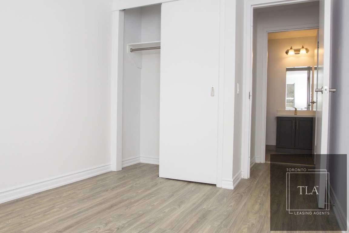 4 Antrim Crescent #1 - Photo 2 of 8