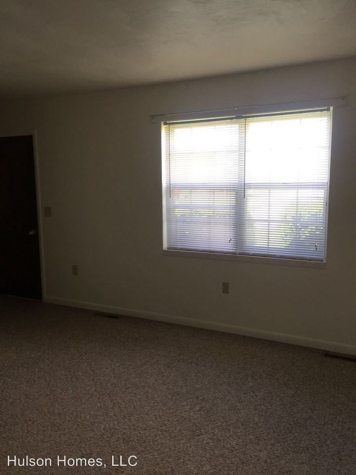 711 Randolph Street - Photo 3 of 8