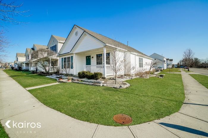 7101 Reynolds Crossing Dr - Photo 3 of 16