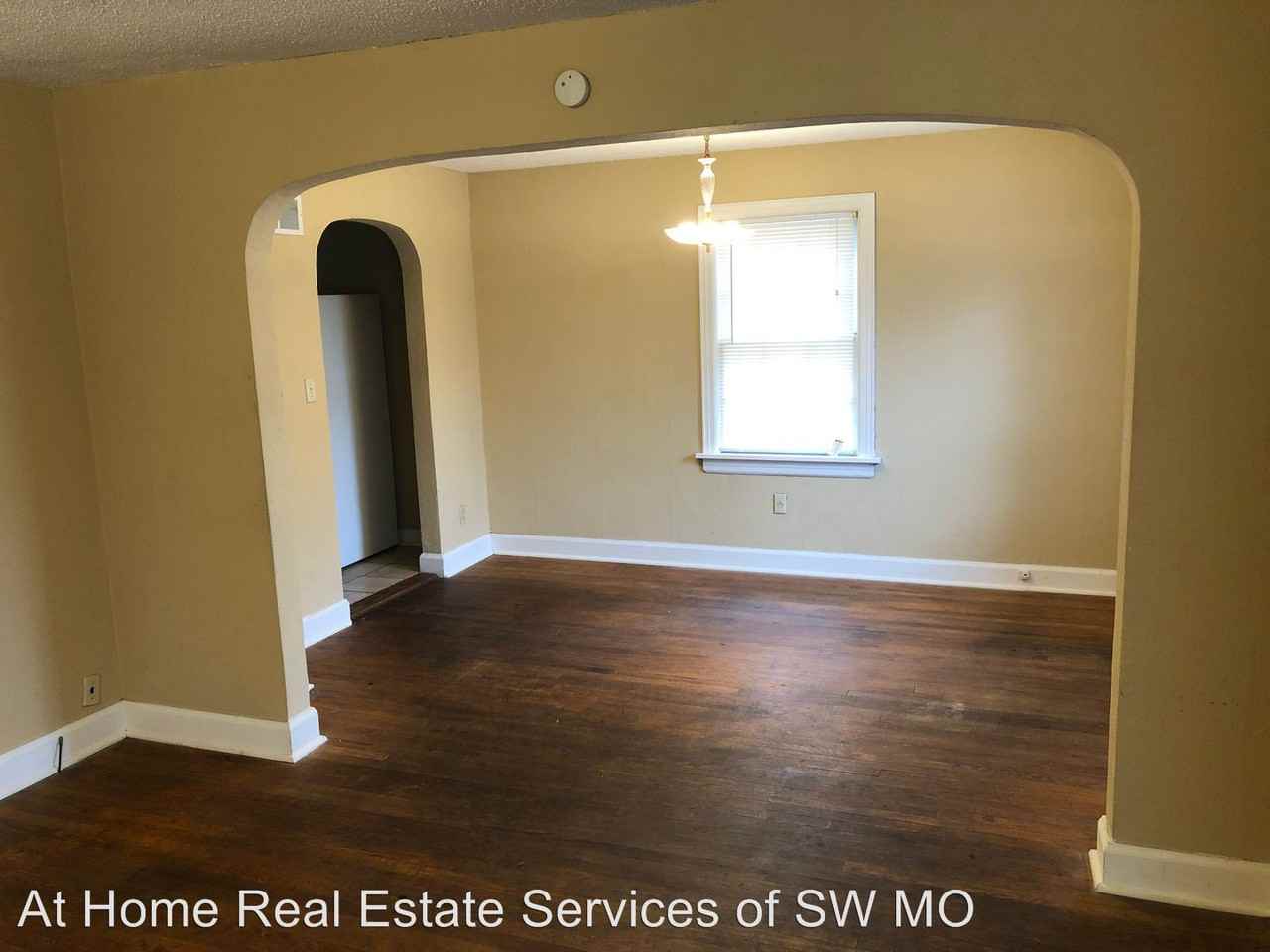 740 S Pickwick - Photo 2 of 11