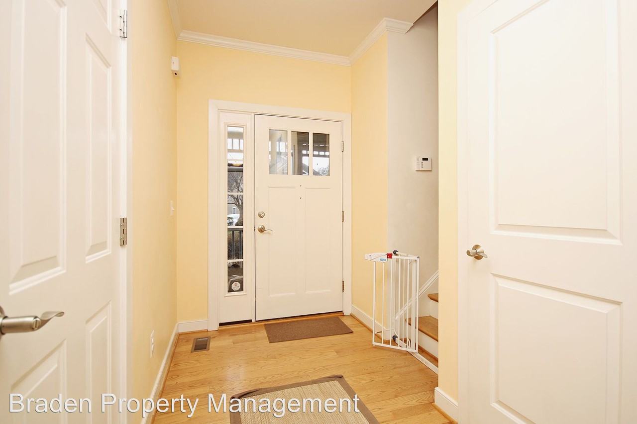 936 Raymond Road - Photo 2 of 15