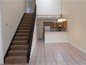 2046 Winners Cir - Photo 3 of 5