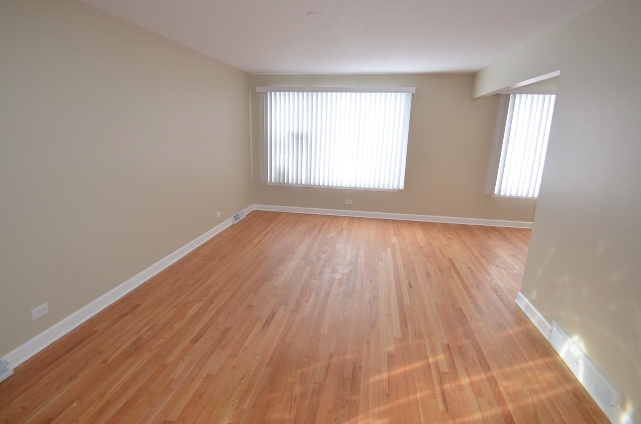 7939 S Mason Ave - Photo 2 of 11