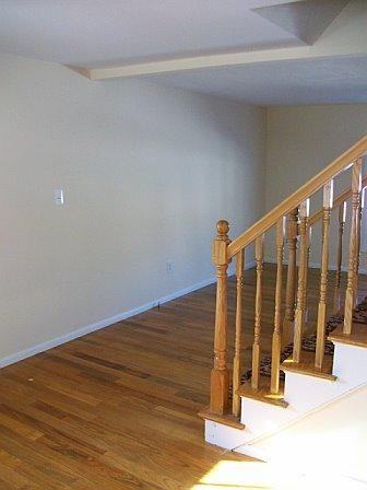 25 Lee St - Photo 2 of 11