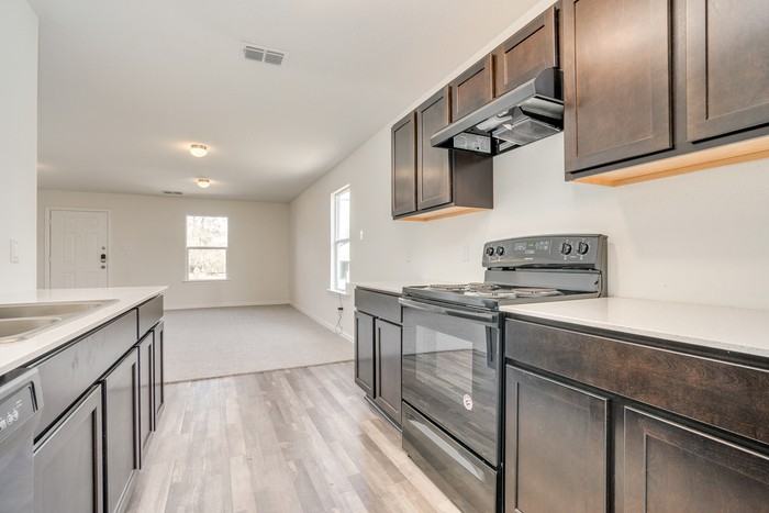 1513 Partridge Court - Photo 2 of 18