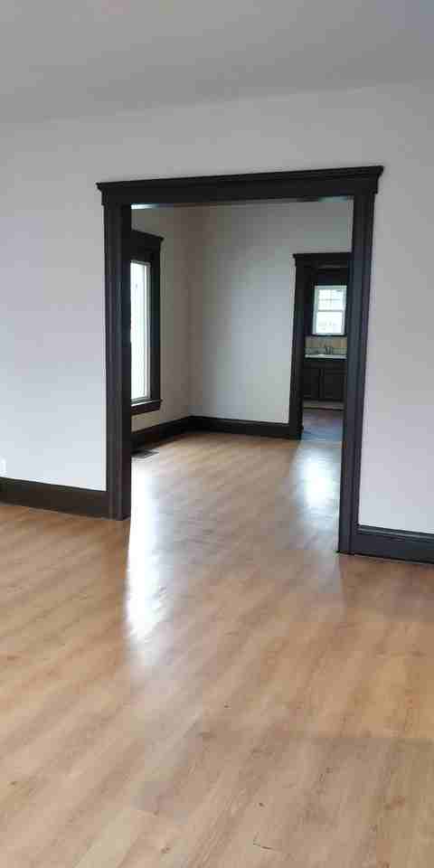 1011 Windsor Avenue - Photo 3 of 13