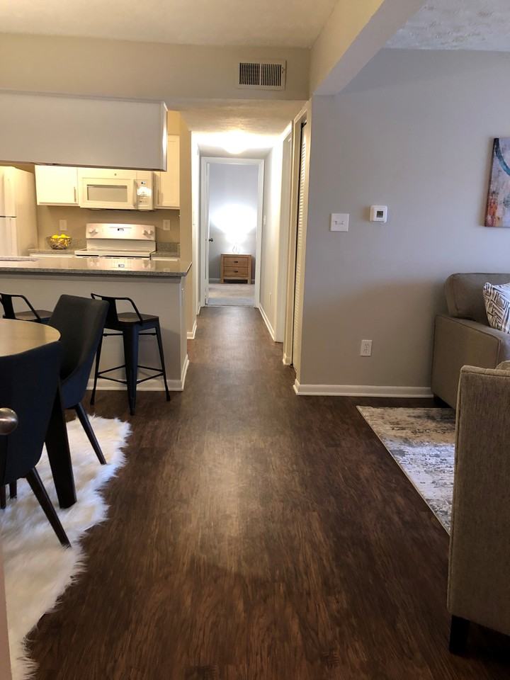 Waterford Place Apartments 1009 Lismore Lane, Indianapolis, IN 46227