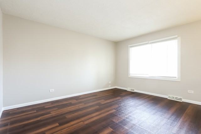 35 Chestnut - Photo 3 of 14