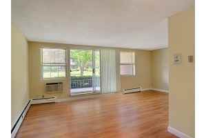 Georgetown & Granada Apartments - Photo 3 of 17