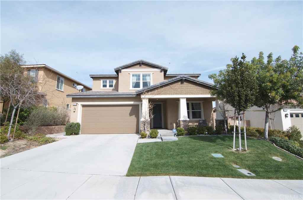 34226 Hourglass Street - Photo 3 of 39