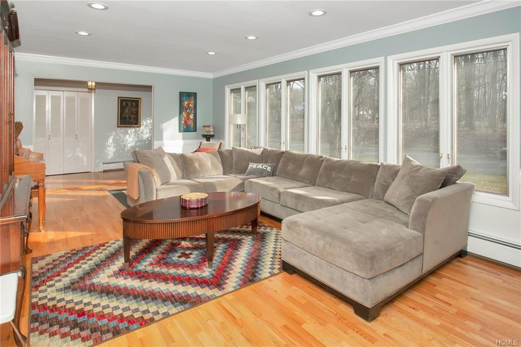 152 Waters Edge - Photo 3 of 22