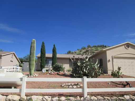 5921 N Bentley Dr - Photo 2 of 17