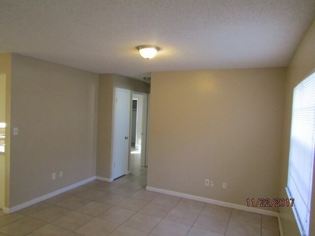 10126 Crozier Court - Photo 2 of 21