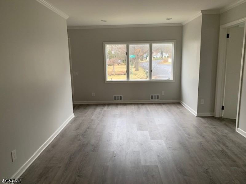 48 Myrtle Ave - Photo 2 of 8