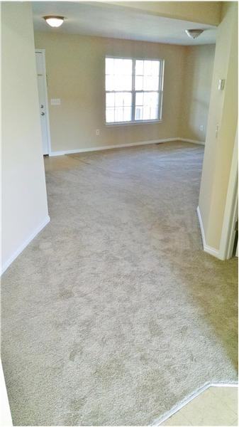 1523 Singh St - Photo 3 of 13