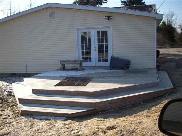 6918 Lapeer Rd - Photo 2 of 11