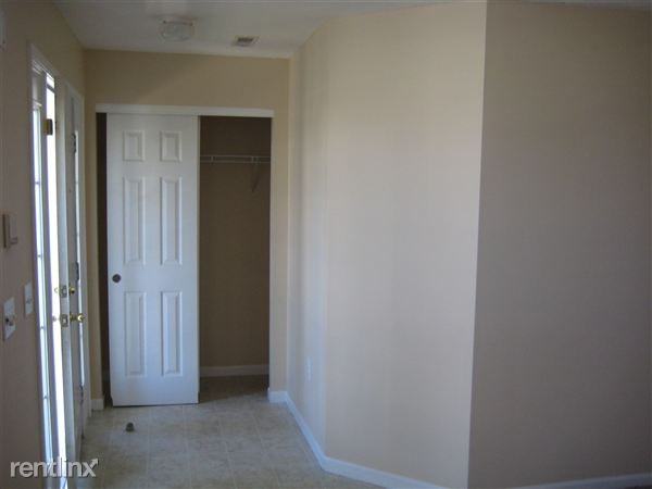 334 Shadbush Dr - Photo 2 of 8