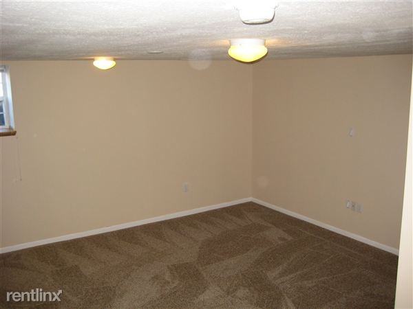 334 Shadbush Dr - Photo 3 of 8