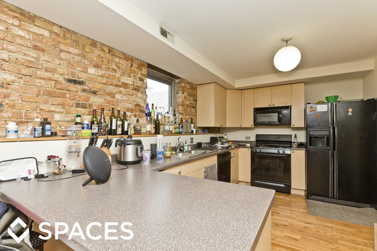 933 West Irving Park - Photo 2 of 18