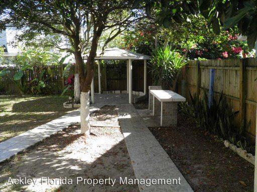 4013 Caban Court - Photo 3 of 21